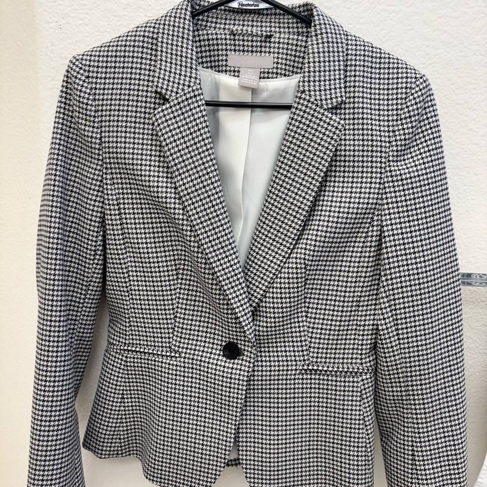 H&M Black and White Houndstooth Blazer